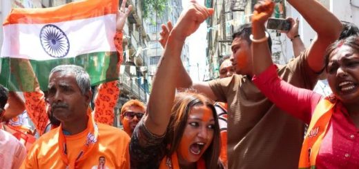 Bengalis celerbrating BJP win